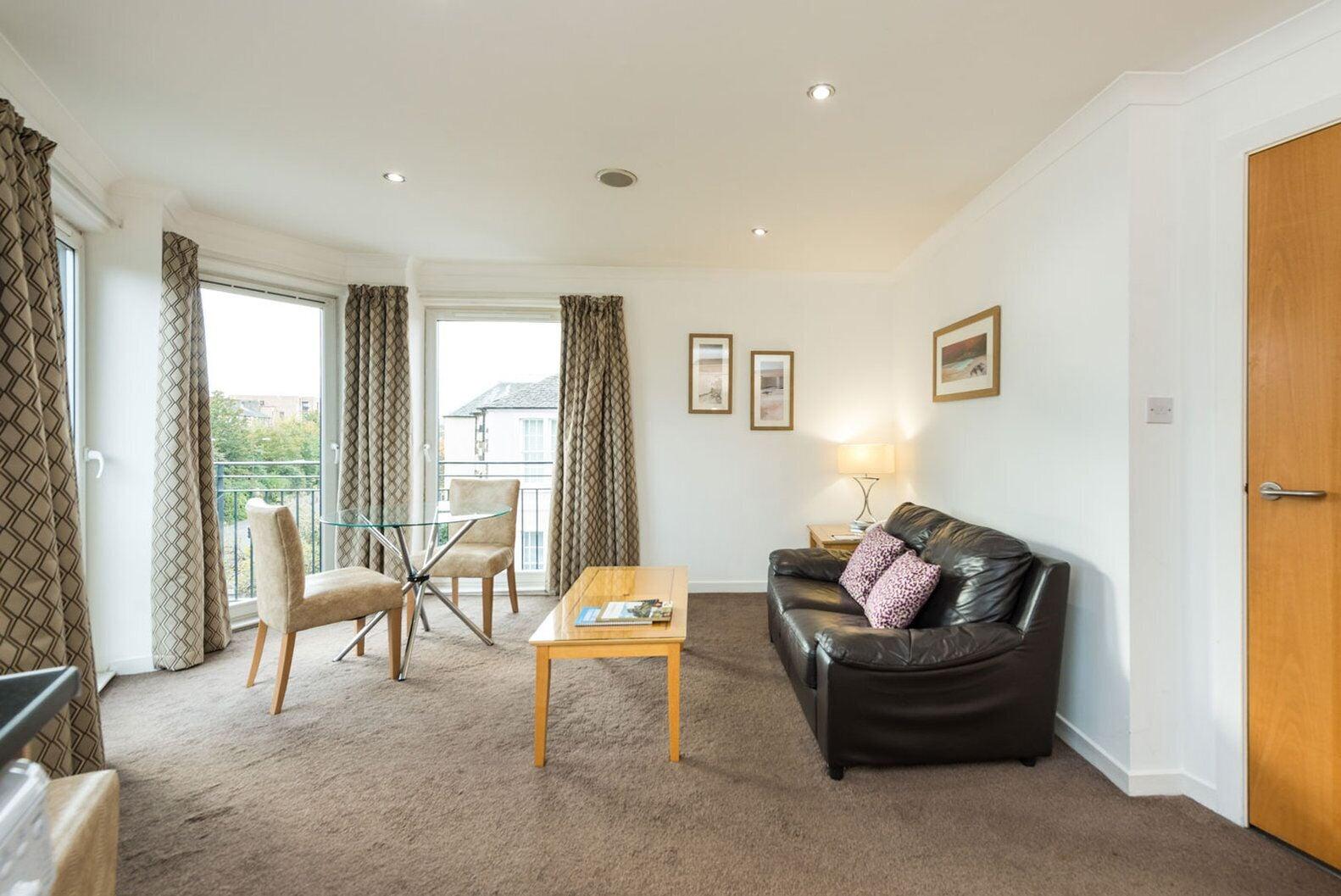 Fountain Court Apartments - Harris Единбург Екстериор снимка